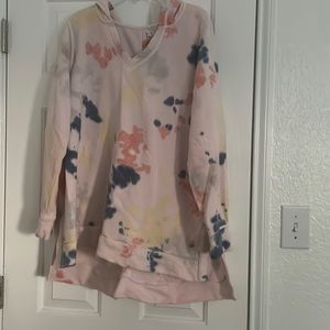Pink tie dye sweat shit with hood.